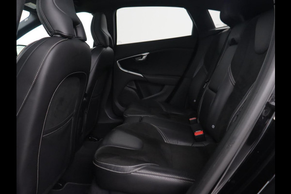 Volvo V40 1.5 T3 Polar+ Sport | Panoramadak | Stoelverwarming | Camera | Full LED | Navigatie | Park Assist | Harman/Kardon | Keyless | R Design