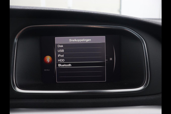 Volvo V40 1.5 T3 Polar+ Sport | Panoramadak | Stoelverwarming | Camera | Full LED | Navigatie | Park Assist | Harman/Kardon | Keyless | R Design