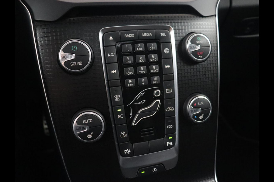 Volvo V40 1.5 T3 Polar+ Sport | Panoramadak | Stoelverwarming | Camera | Full LED | Navigatie | Park Assist | Harman/Kardon | Keyless | R Design