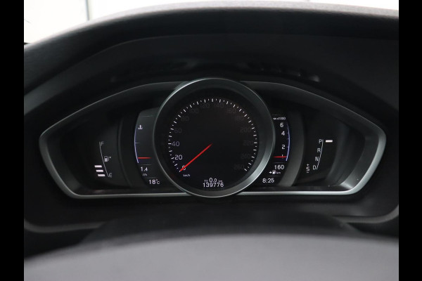 Volvo V40 1.5 T3 Polar+ Sport | Panoramadak | Stoelverwarming | Camera | Full LED | Navigatie | Park Assist | Harman/Kardon | Keyless | R Design