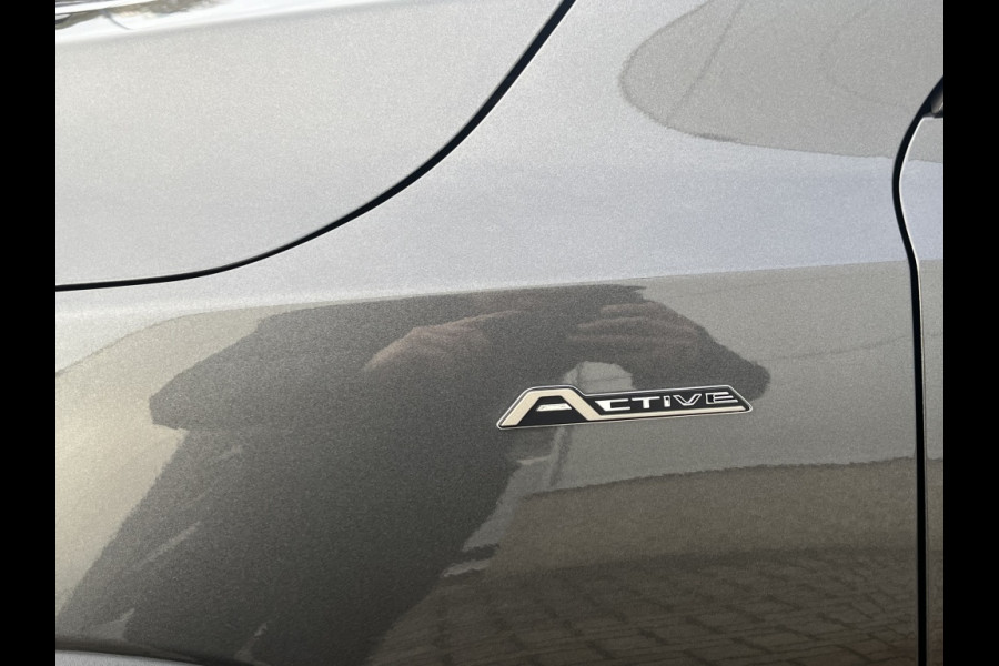 Ford FOCUS Wagon 1.0 EBH Active X 155PK AUTOMAAT! PANODAK! DRIVERPACK!