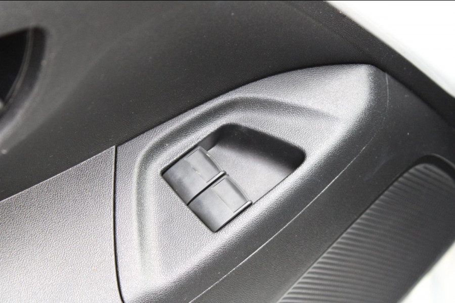 Peugeot 108 1.0 e-VTi Active Airco Camera Carplay Nap