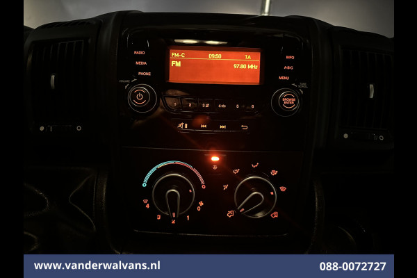 Peugeot Boxer 2.2 BlueHDi 141pk Bakwagen Laadklep Euro6 Airco | Cruisecontrol |1055kg laadvermogen bijrijdersbank