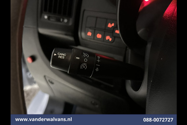Peugeot Boxer 2.2 BlueHDi 141pk Bakwagen Laadklep Euro6 Airco | Cruisecontrol |1055kg laadvermogen bijrijdersbank