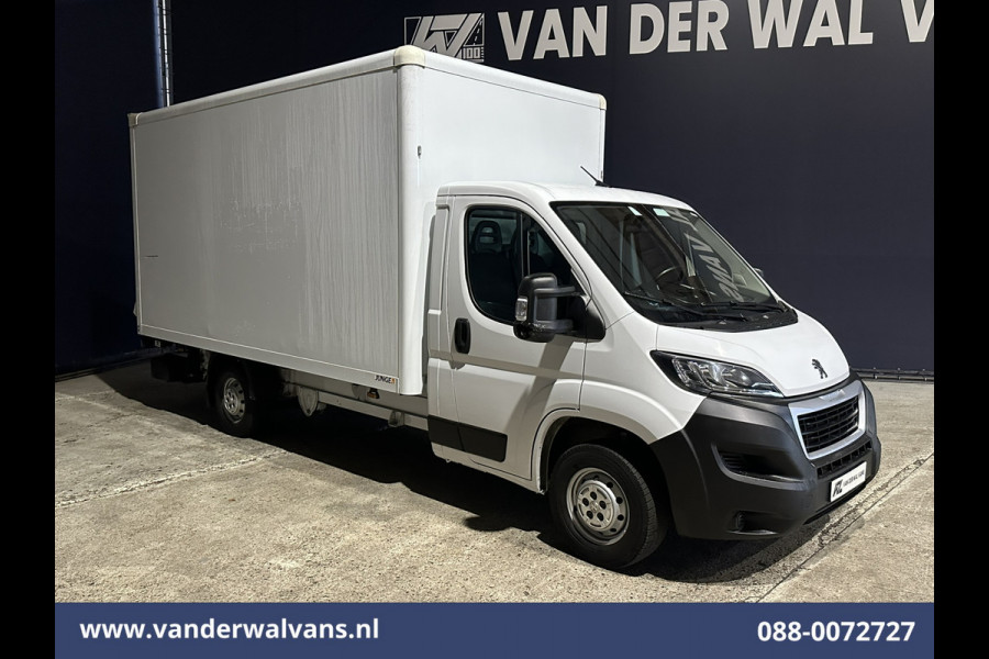 Peugeot Boxer 2.2 BlueHDi 141pk Bakwagen Laadklep Euro6 Airco | Cruisecontrol |1055kg laadvermogen bijrijdersbank