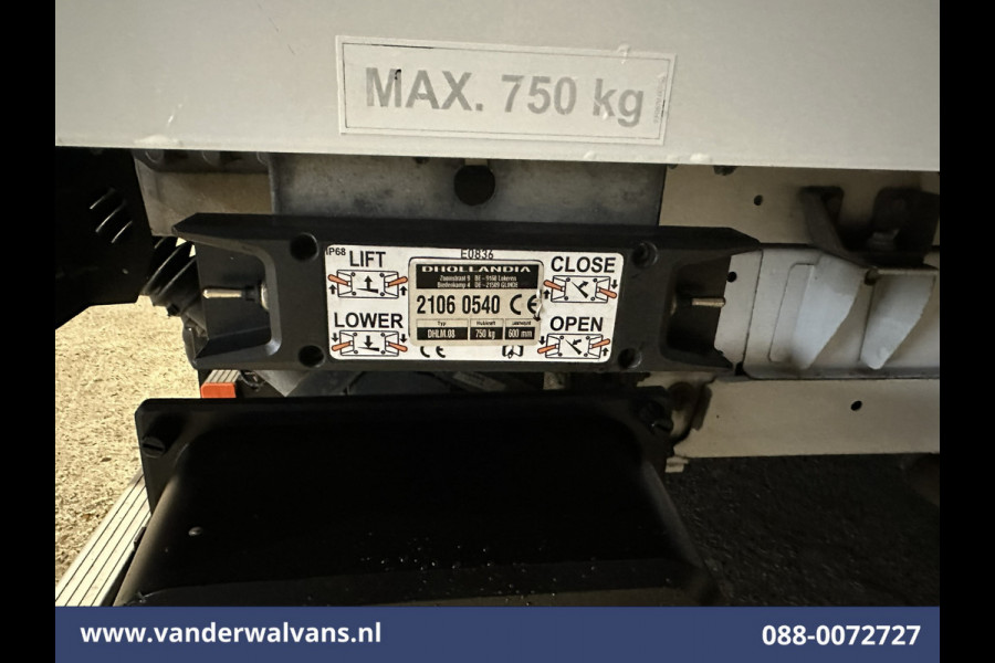 Peugeot Boxer 2.2 BlueHDi 141pk Bakwagen Laadklep Euro6 Airco | Cruisecontrol |1055kg laadvermogen bijrijdersbank