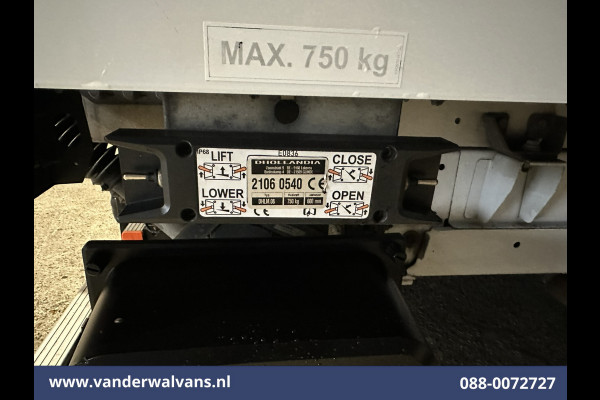 Peugeot Boxer 2.2 BlueHDi 141pk Bakwagen Laadklep Euro6 Airco | Cruisecontrol |1055kg laadvermogen bijrijdersbank