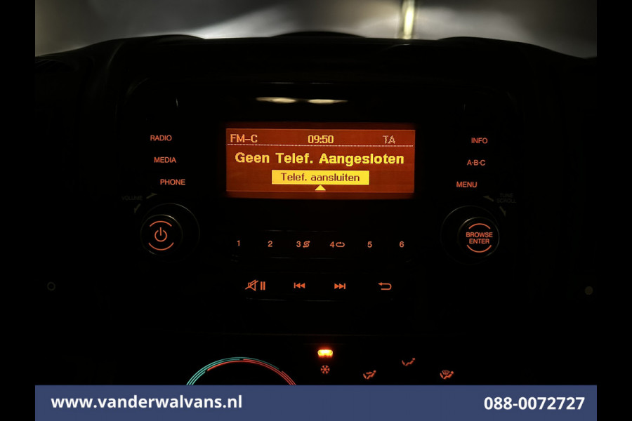 Peugeot Boxer 2.2 BlueHDi 141pk Bakwagen Laadklep Euro6 Airco | Cruisecontrol |1055kg laadvermogen bijrijdersbank