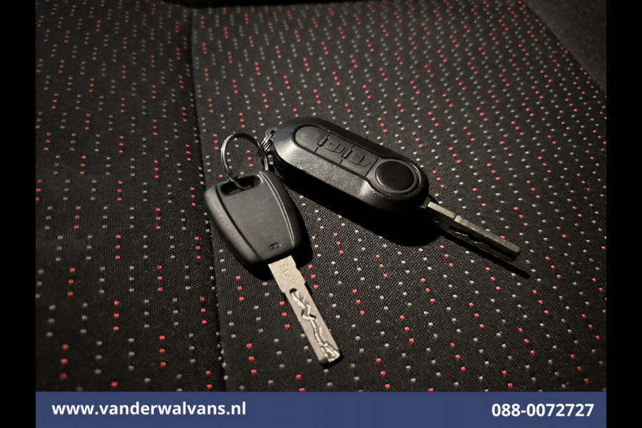 Peugeot Boxer 2.2 BlueHDi 141pk Bakwagen Laadklep Euro6 Airco | Cruisecontrol |1055kg laadvermogen bijrijdersbank