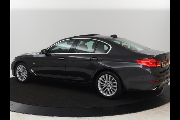 BMW 5 Serie 540i High Executive | 51.800km NAP | Schuifdak | Luxury Line | Leder | 360 Camera | Comfortstoelen | Keyless | Stoelverwarming | Navigatie | Memory | Full LED | Dodehoek detectie | Park Assist