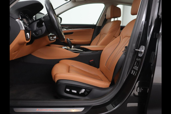 BMW 5 Serie 540i High Executive | 51.800km NAP | Schuifdak | Luxury Line | Leder | 360 Camera | Comfortstoelen | Keyless | Stoelverwarming | Navigatie | Memory | Full LED | Dodehoek detectie | Park Assist