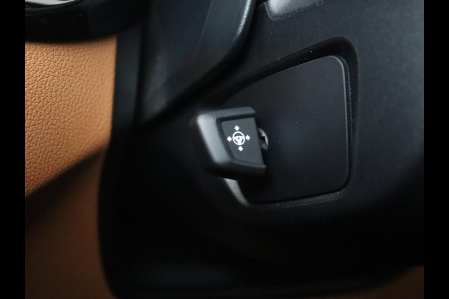 BMW 5 Serie 540i High Executive | 51.800km NAP | Schuifdak | Luxury Line | Leder | 360 Camera | Comfortstoelen | Keyless | Stoelverwarming | Navigatie | Memory | Full LED | Dodehoek detectie | Park Assist