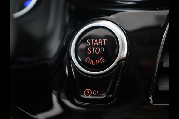 BMW 5 Serie 540i High Executive | 51.800km NAP | Schuifdak | Luxury Line | Leder | 360 Camera | Comfortstoelen | Keyless | Stoelverwarming | Navigatie | Memory | Full LED | Dodehoek detectie | Park Assist