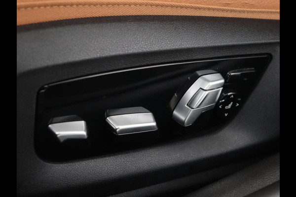 BMW 5 Serie 540i High Executive | 51.800km NAP | Schuifdak | Luxury Line | Leder | 360 Camera | Comfortstoelen | Keyless | Stoelverwarming | Navigatie | Memory | Full LED | Dodehoek detectie | Park Assist