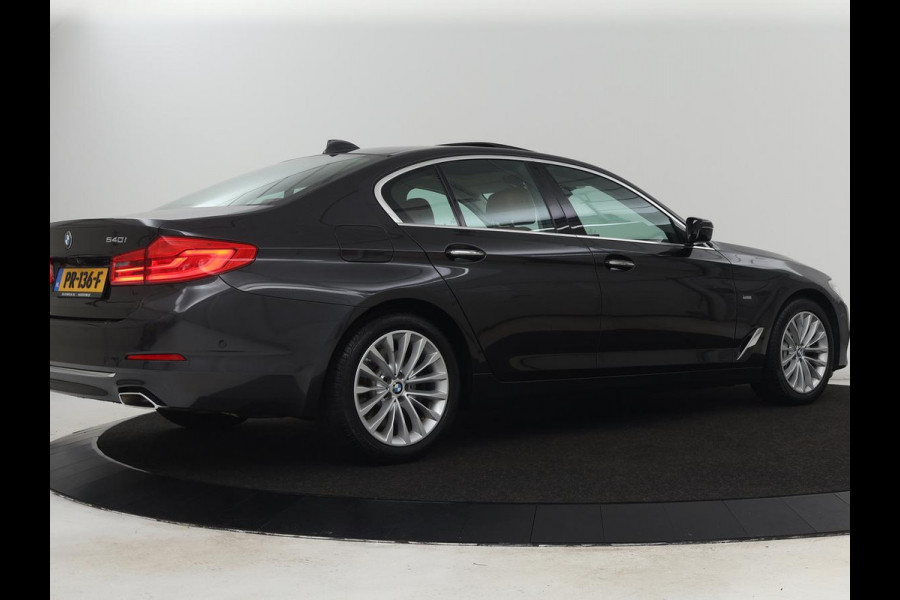 BMW 5 Serie 540i High Executive | 51.800km NAP | Schuifdak | Luxury Line | Leder | 360 Camera | Comfortstoelen | Keyless | Stoelverwarming | Navigatie | Memory | Full LED | Dodehoek detectie | Park Assist