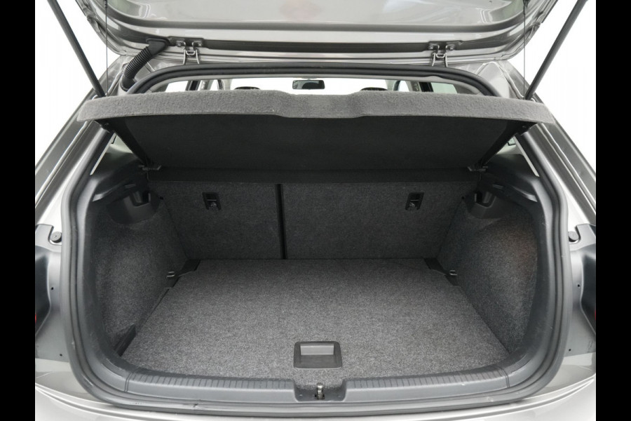 Volkswagen Polo 1.0 TSI 95pk Comfortline Navigatie Carplay Acc Pdc Dab