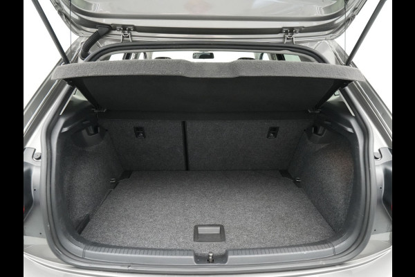 Volkswagen Polo 1.0 TSI 95pk Comfortline Navigatie Carplay Acc Pdc Dab