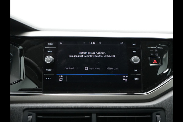 Volkswagen Polo 1.0 TSI 95pk Comfortline Navigatie Carplay Acc Pdc Dab