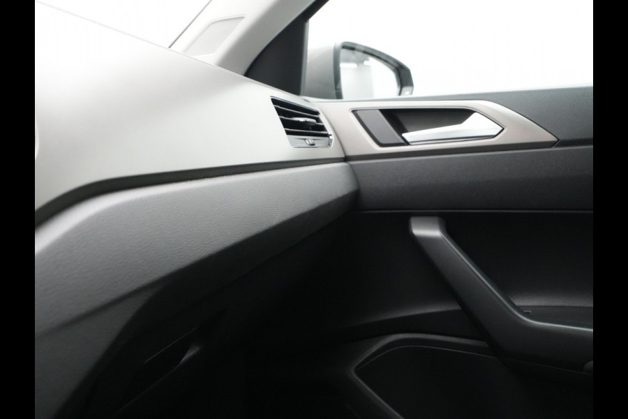 Volkswagen Polo 1.0 TSI 95pk Comfortline Navigatie Carplay Acc Pdc Dab