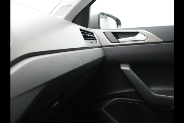 Volkswagen Polo 1.0 TSI 95pk Comfortline Navigatie Carplay Acc Pdc Dab