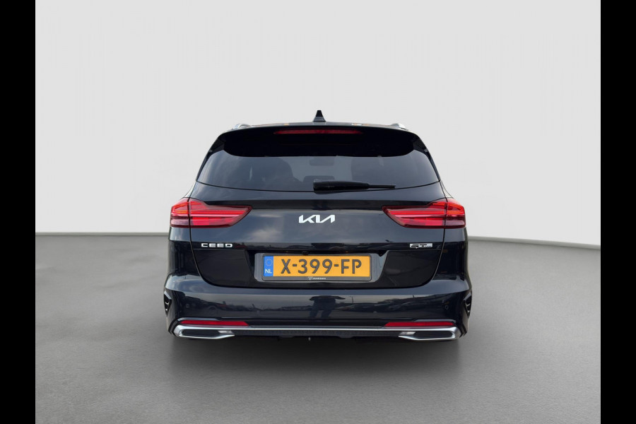 Kia Ceed Sportswagon 1.5 T-GDi GT-PlusLine Automaat | Panoramadak | Leder/Alcantara | Camera | Navi | Stuur-/Stoelverwarming | 18” Velgen | Clima | Key-Less | PDC | Cruise | LED |