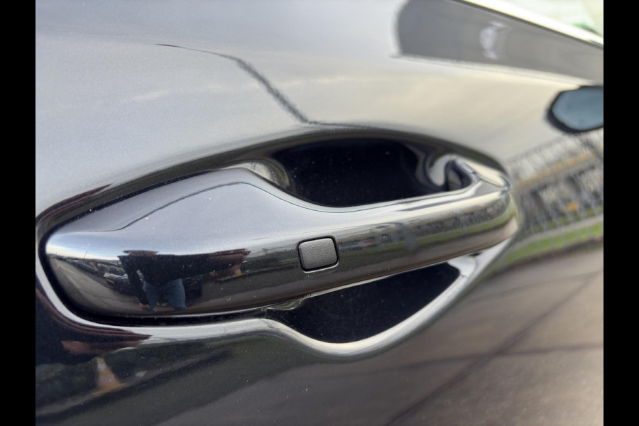 Kia Ceed Sportswagon 1.5 T-GDi GT-PlusLine Automaat | Panoramadak | Leder/Alcantara | Camera | Navi | Stuur-/Stoelverwarming | 18” Velgen | Clima | Key-Less | PDC | Cruise | LED |