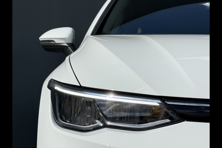 Volkswagen Golf BWJ 2023 | 1.5TSI 131PK Life Bus AUTOMAAT | CLIMA | NAVI | PDC | CRUISE | CAMERA A | STOELVERW |