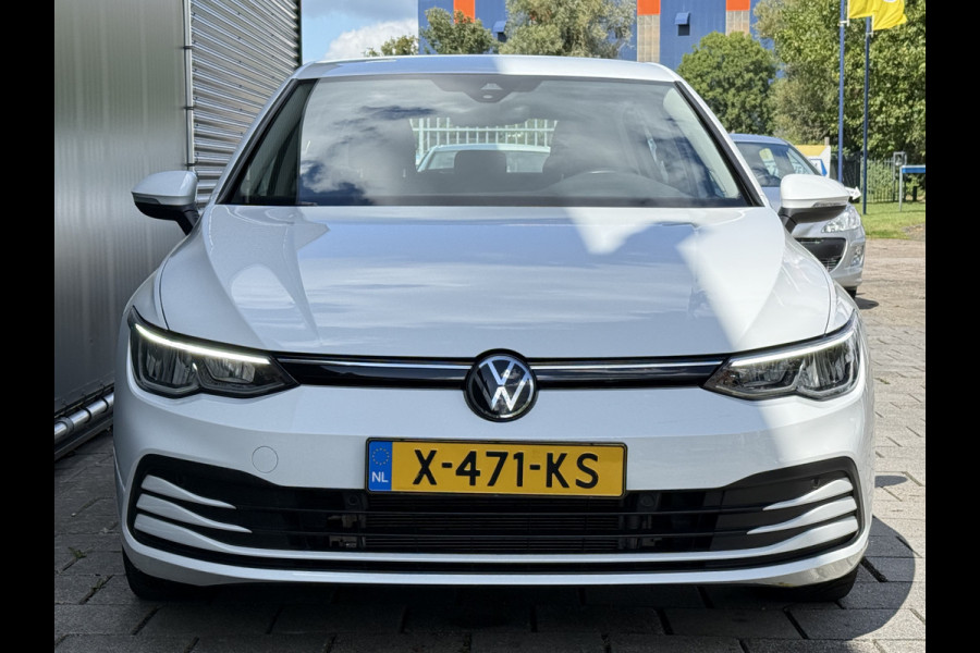 Volkswagen Golf BWJ 2023 | 1.5TSI 131PK Life Bus AUTOMAAT | CLIMA | NAVI | PDC | CRUISE | CAMERA A | STOELVERW |