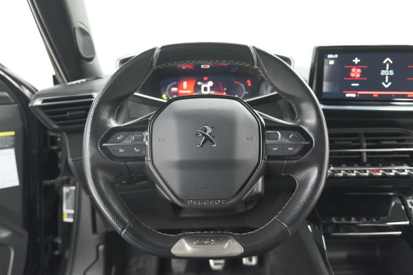 Peugeot 2008 PureTech 130 GT-Line | Camera | Adaptieve Cruise Control | Allseason Banden | Navigatie