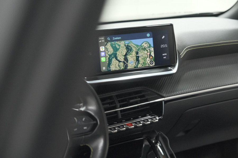 Peugeot 2008 PureTech 130 GT-Line | Camera | Adaptieve Cruise Control | Allseason Banden | Navigatie