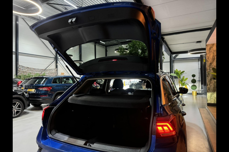 Volkswagen T-Roc 1.5 TSI Style Garantie Carplay StoelVW Adoptieve Cruise Front ASS Clima Navi Led Dab Rijklaar