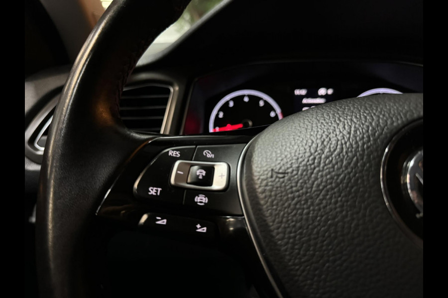 Volkswagen T-Roc 1.5 TSI Style Garantie Carplay StoelVW Adoptieve Cruise Front ASS Clima Navi Led Dab Rijklaar