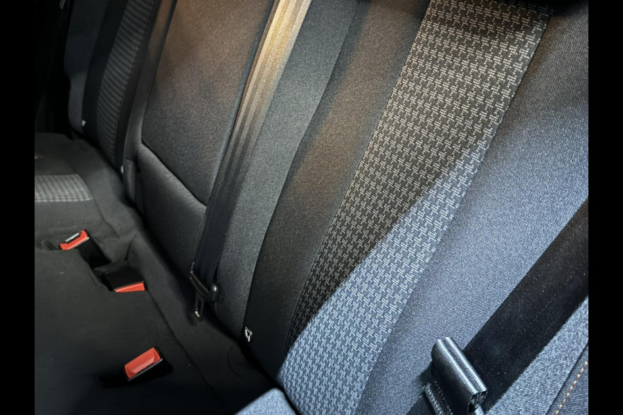 Peugeot 3008 1.2 PureTech Active Pack Garantie Afn. Trekhaak Cruise Clima Navi Led Lane PDC Rijklaar