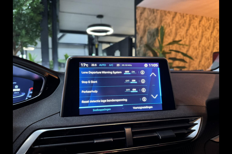 Peugeot 3008 1.2 PureTech Active Pack Garantie Afn. Trekhaak Cruise Clima Navi Led Lane PDC Rijklaar