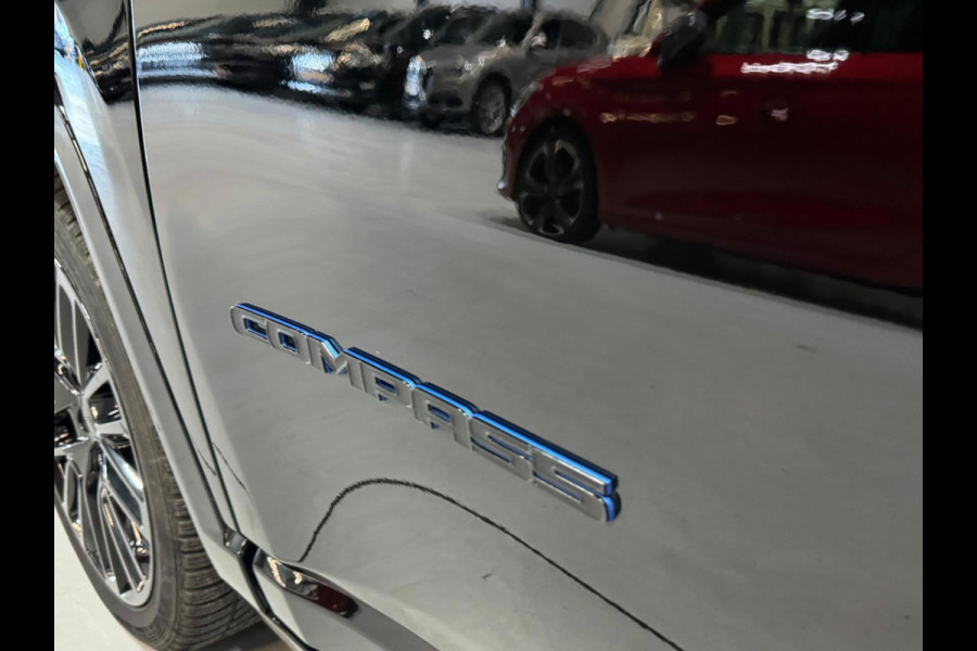 Jeep Compass 4xe 240 Plug-in Hybrid Electric S Garantie 241PK Carplay Camera Elek stoelen StuurVW StoelVW Lane Rijklaar