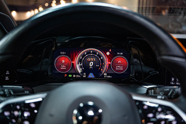 Volkswagen Golf 2.0 GTI|PANO|AUT|LEDER|IQLIGHT