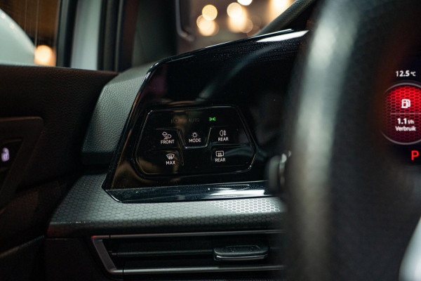 Volkswagen Golf 2.0 GTI|PANO|AUT|LEDER|IQLIGHT