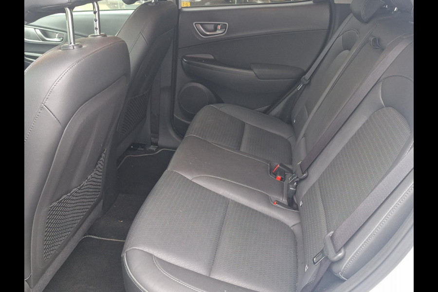 Hyundai Kona EV Premium 64 kWh | Leder | LED | Adaptive CC | Camera | (occasion)