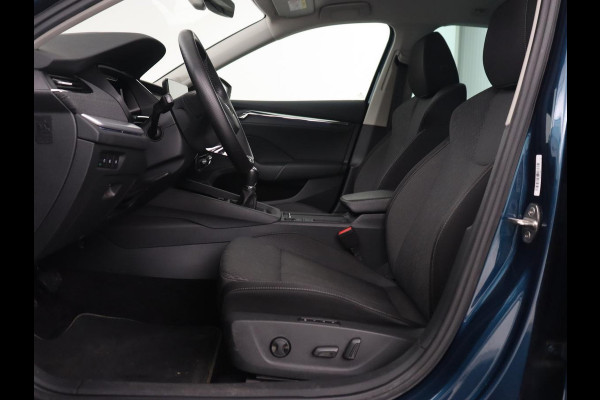 Škoda Octavia 1.0 TSI Business Edition | Stoelverwarming | Trekhaak | Camera | Head-Up | Stuurverwarming | Carplay | Navigatie | Memory | Getint glas | Parkeerhulp |
