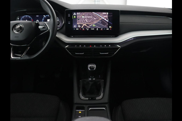 Škoda Octavia 1.0 TSI Business Edition | Stoelverwarming | Trekhaak | Camera | Head-Up | Stuurverwarming | Carplay | Navigatie | Memory | Getint glas | Parkeerhulp |