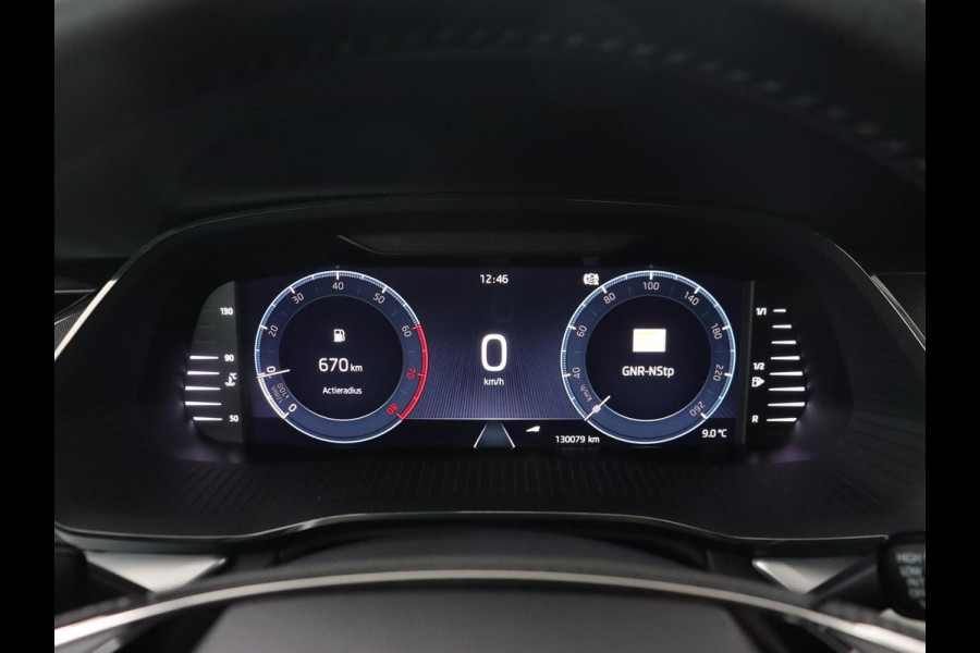 Škoda Octavia 1.0 TSI Business Edition | Stoelverwarming | Trekhaak | Camera | Head-Up | Stuurverwarming | Carplay | Navigatie | Memory | Getint glas | Parkeerhulp |