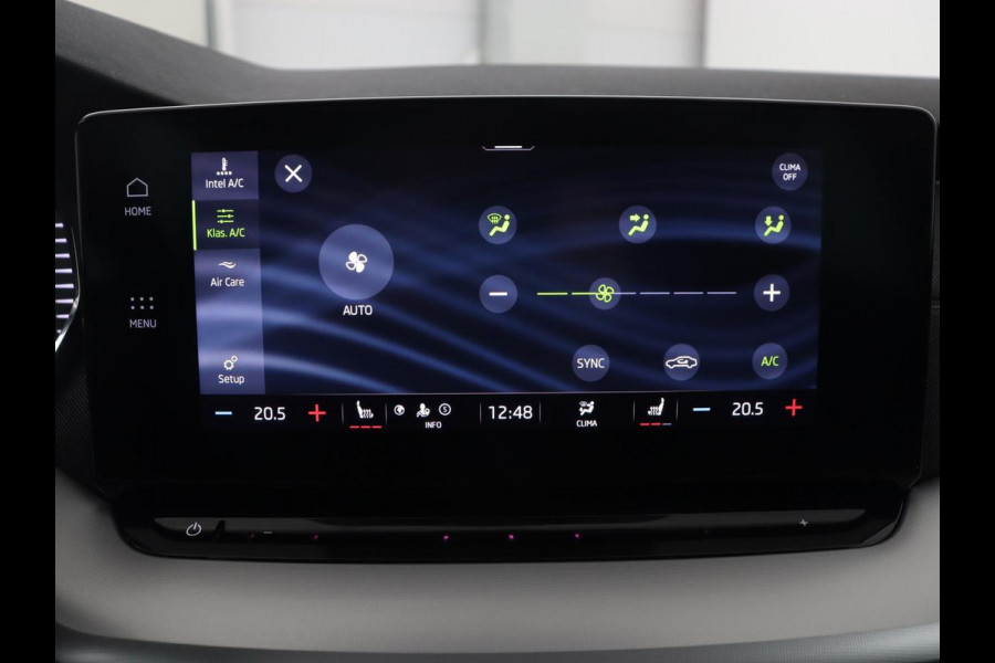 Škoda Octavia 1.0 TSI Business Edition | Stoelverwarming | Trekhaak | Camera | Head-Up | Stuurverwarming | Carplay | Navigatie | Memory | Getint glas | Parkeerhulp |