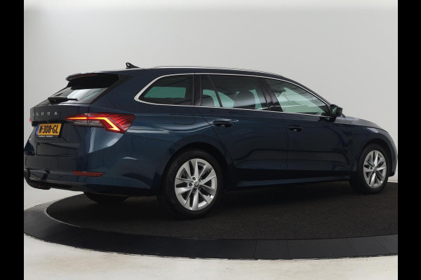 Škoda Octavia 1.0 TSI Business Edition | Stoelverwarming | Trekhaak | Camera | Head-Up | Stuurverwarming | Carplay | Navigatie | Memory | Getint glas | Parkeerhulp |