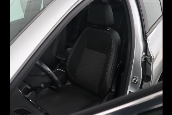 Opel Astra 1.4 Turbo Innovation | Trekhaak | Carplay | Navigatie | Keyless | Climate control | Parkeerhulp | 17'' | Cruise control | Bluetooth