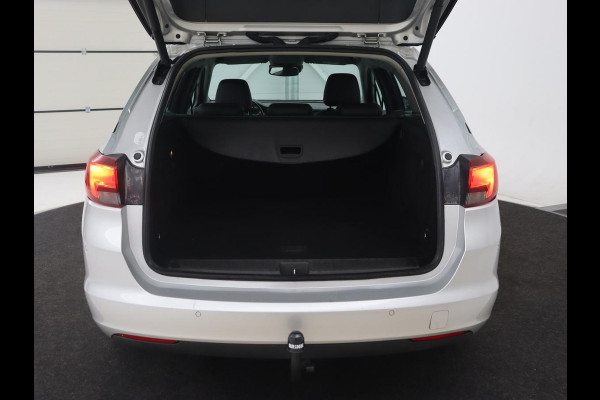 Opel Astra 1.4 Turbo Innovation | Trekhaak | Carplay | Navigatie | Keyless | Climate control | Parkeerhulp | 17'' | Cruise control | Bluetooth