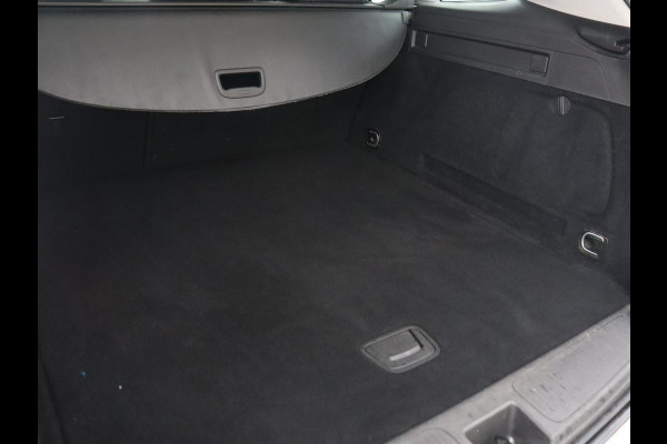 Opel Astra 1.4 Turbo Innovation | Trekhaak | Carplay | Navigatie | Keyless | Climate control | Parkeerhulp | 17'' | Cruise control | Bluetooth