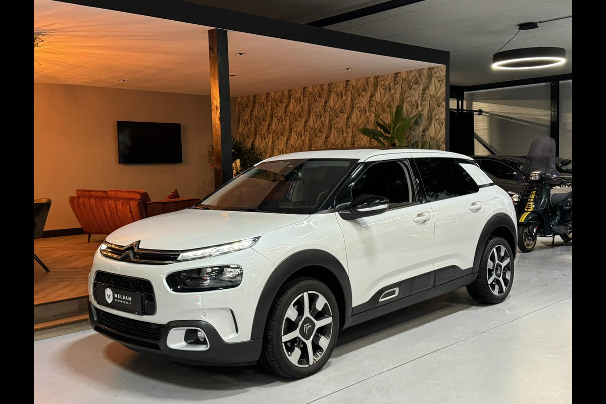 Citroën C4 Cactus 1.2 PureTech Shine Garantie NAP Trekhaak Pano StoelVW Carplay Camera Cruise Clima Navi PDC Led Rijklaar