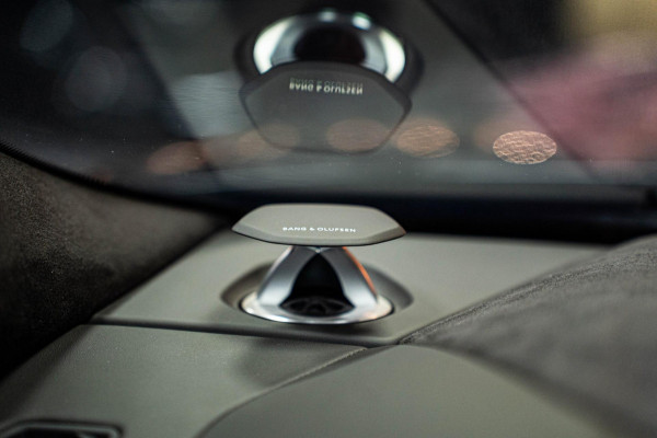 Lamborghini Urus MANSORY|FORGEDCARBON|WIDEBODY|FULLOPTION