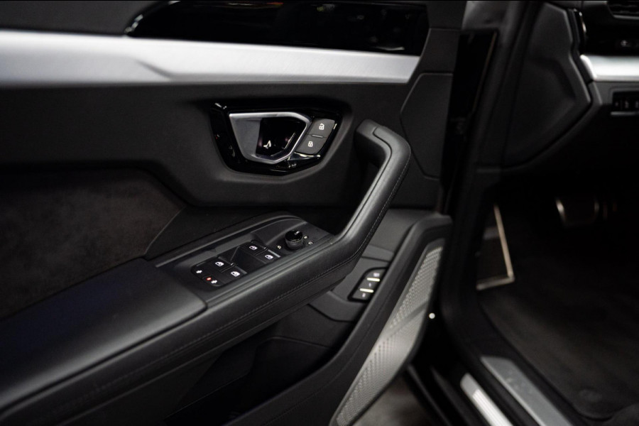 Lamborghini Urus MANSORY|FORGEDCARBON|WIDEBODY|FULLOPTION