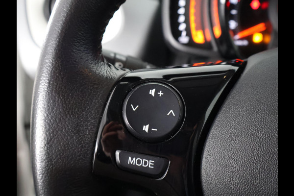 Toyota Aygo 1.0 VVT-i X-Joy | Apple Carplay & AndroidAUTO | Climate Control | 1e eigenaar | Dealer onderhouden